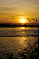 Ro Amazonas, atardecer en Leticia.