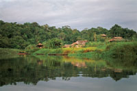 Aldea Waunana en las riberas del San Juan.