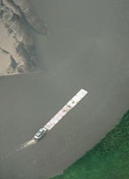 Las polticas de desarrollo se estn encaminando a la recuperacin del  Magdalena como arteria fluvial, para devolverle la importancia que tuvo el ro desde la poca de la conquista.